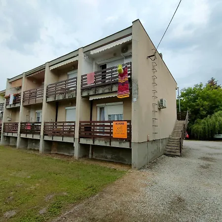 Apartment Rosy Apartman *